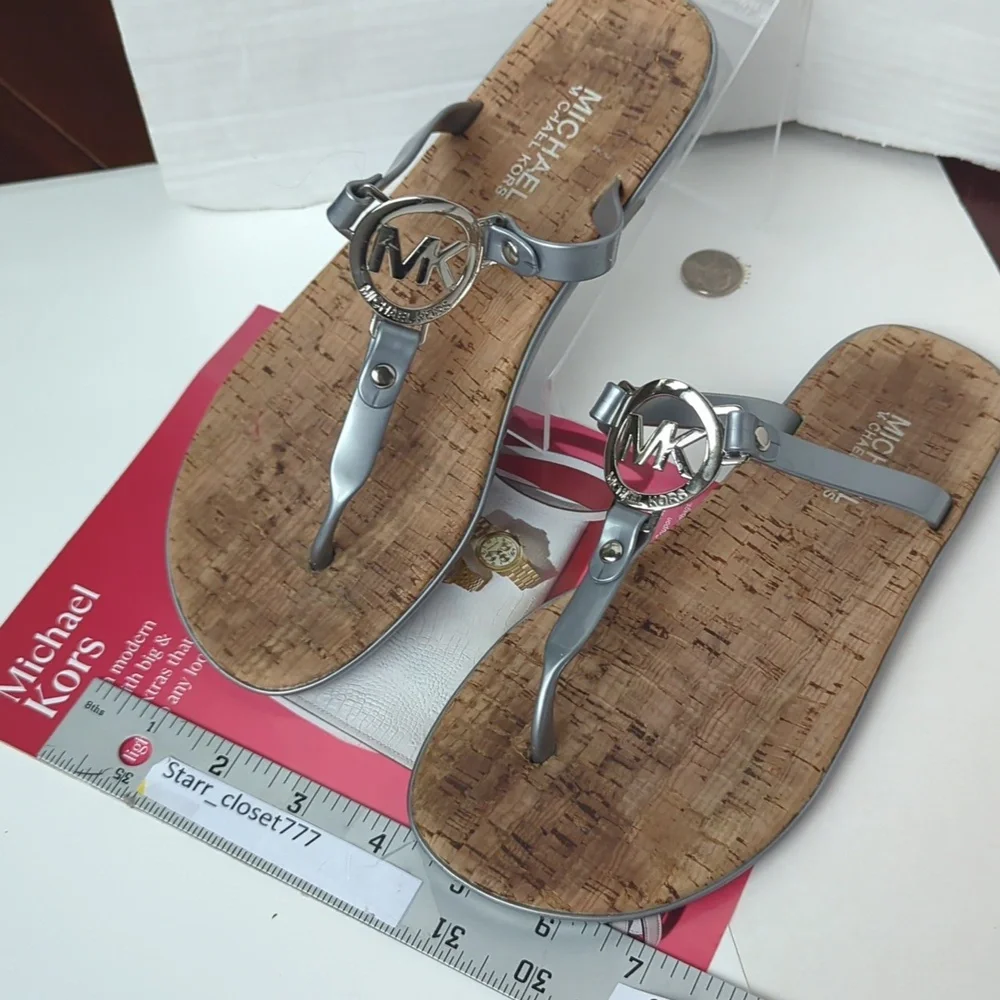 Michael Kors MK BUNDLE Charm Jelly PVC Flip Flops Sandals  Size 7